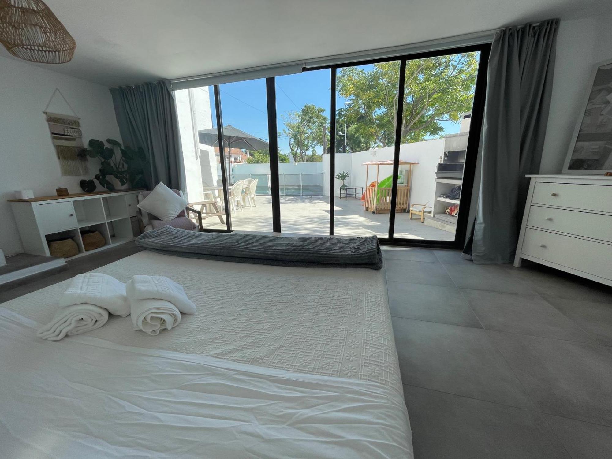 Mediterranean House - Habitaciones Privadas En Casa Compartida Mairena del Aljarafe Eksteriør billede